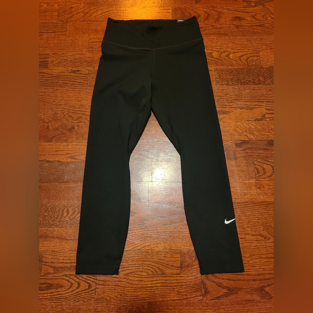Womens Nike Leggings Size XS New With Tags